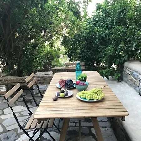 Giannakis' Filoxenia