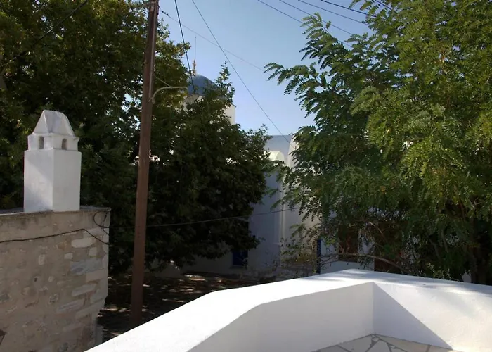 Giannakis' Filoxenia Filóti